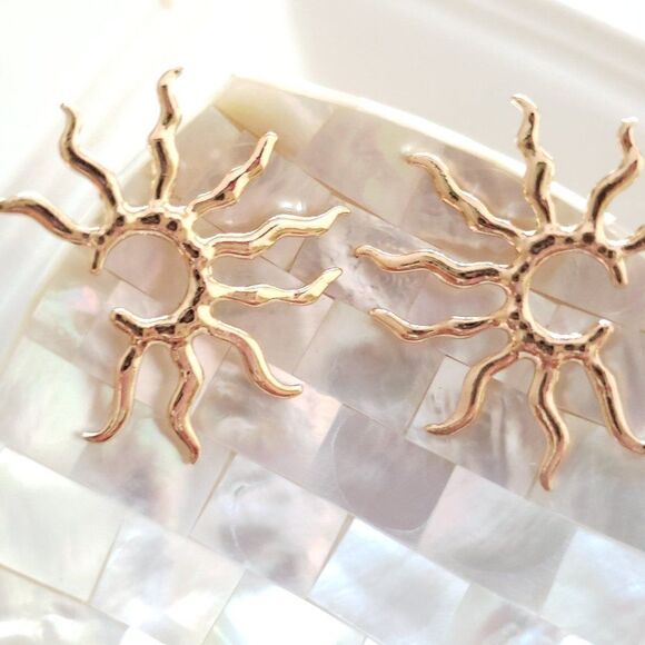 New! Anthro LYNYER Sunshine Earrings - Picture 8 of 10